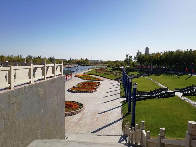 家鄉克拉瑪依的明珠 九龍潭生態休閑健身公園